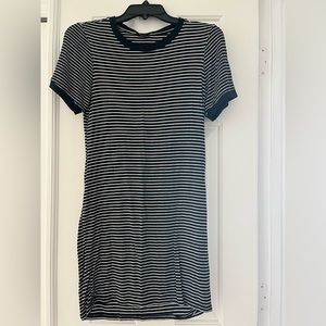 T-shirt body con dress